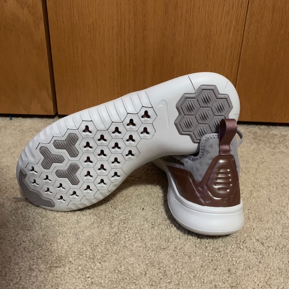 Light grey NEVER WORN Nike Free shoes - Picture 3 of 7